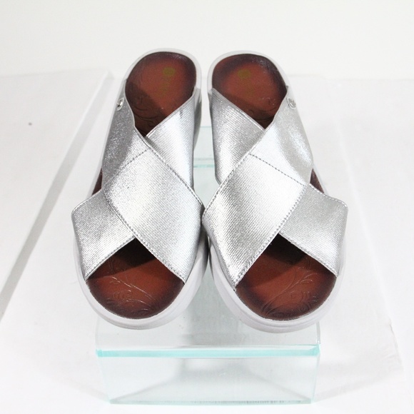 BZees Desire Sandal Wedge Slide Women Silver Slip on Shoes sz 10 - Picture 6 of 11